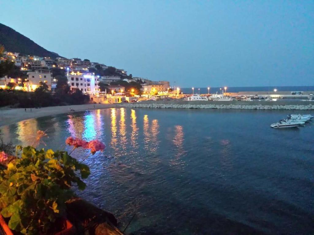 Appartamenti Le Conchiglie E Le Stelle Marine Cala Gonone Εξωτερικό φωτογραφία